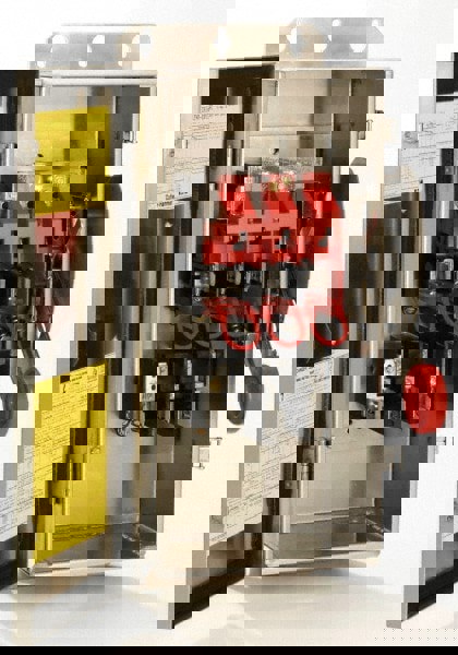 Safety Switch: NEMA 1, 30 Amp, Fused